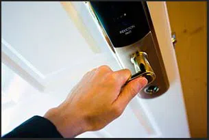 Central Locksmith Store  Weston, MA 781-203-8072 - 5-residential